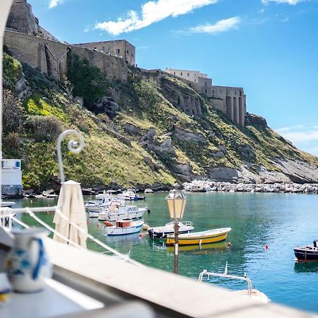 Casa Cinzia In Marina Di Corricella Villa Прочида Екстериор снимка